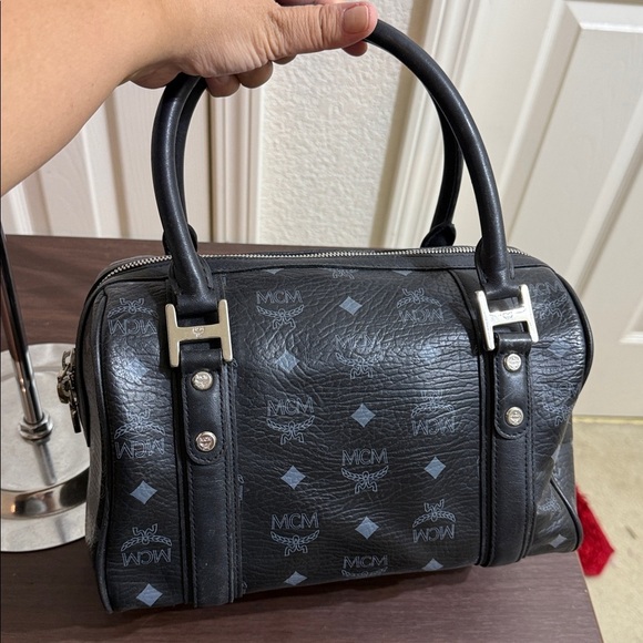 MCM Speedy Bag in Black Monogram - Picture 5 of 10